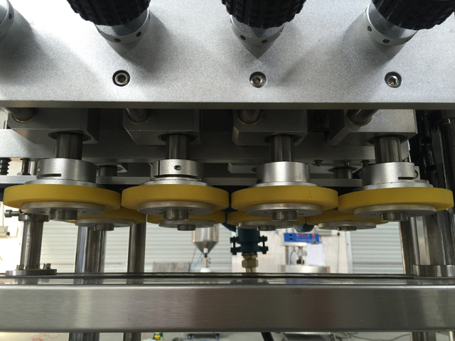 glava za zatvaranje mašine.jpg