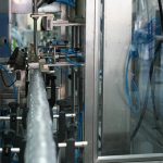 Automatsko punjenje boca Mašina za premotavanje etiketiranja za kartoniranje