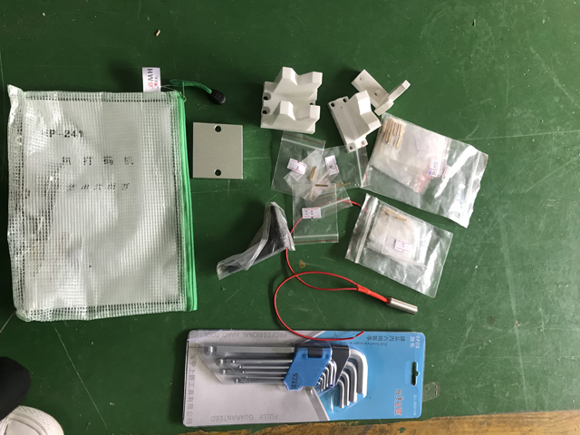 rezervni dijelovi za donji dio karmina labeling.jpg