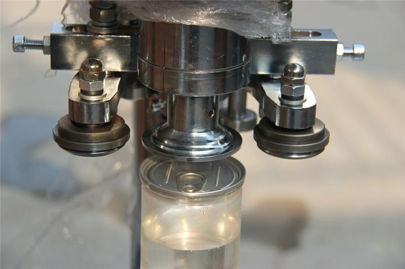 oprema za zaptivanje limenki.jpg