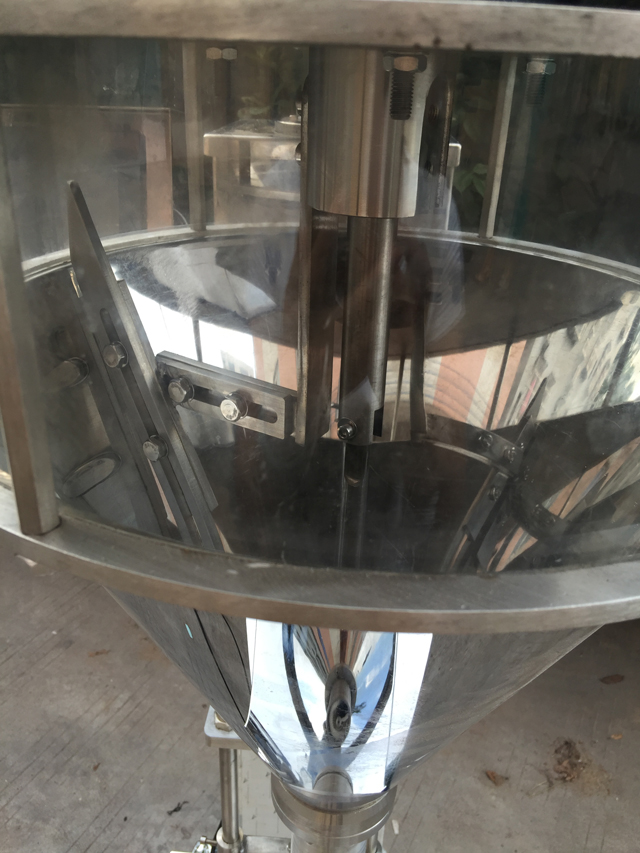 nova mašina za punjenje prahom (1).jpg