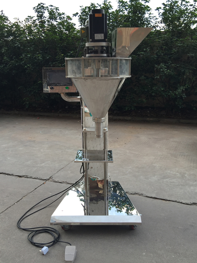 main body of auger filling machine puž punilo brašna factory.jpg