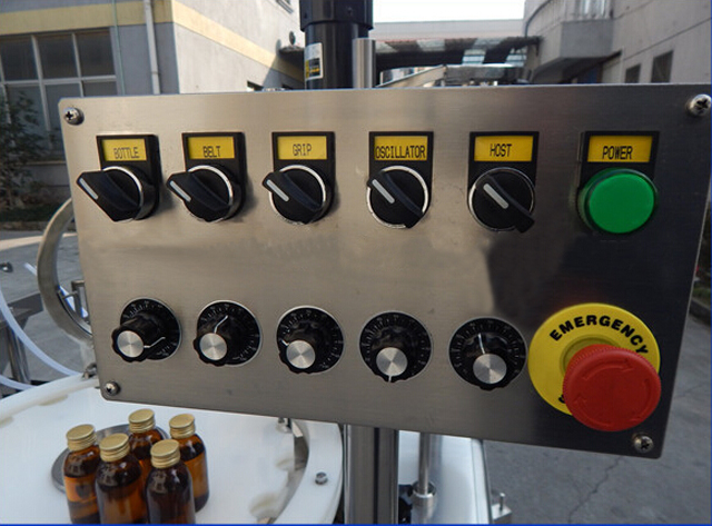 dugme za kontrolu mašine za zatvaranje.jpg