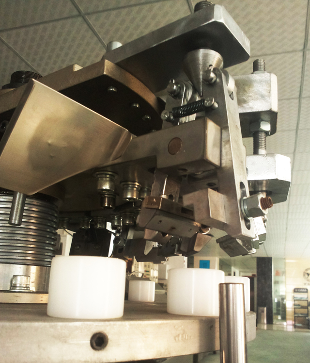 sealer part for metal hose zaptivna ispuna za metalne cevi.jpg