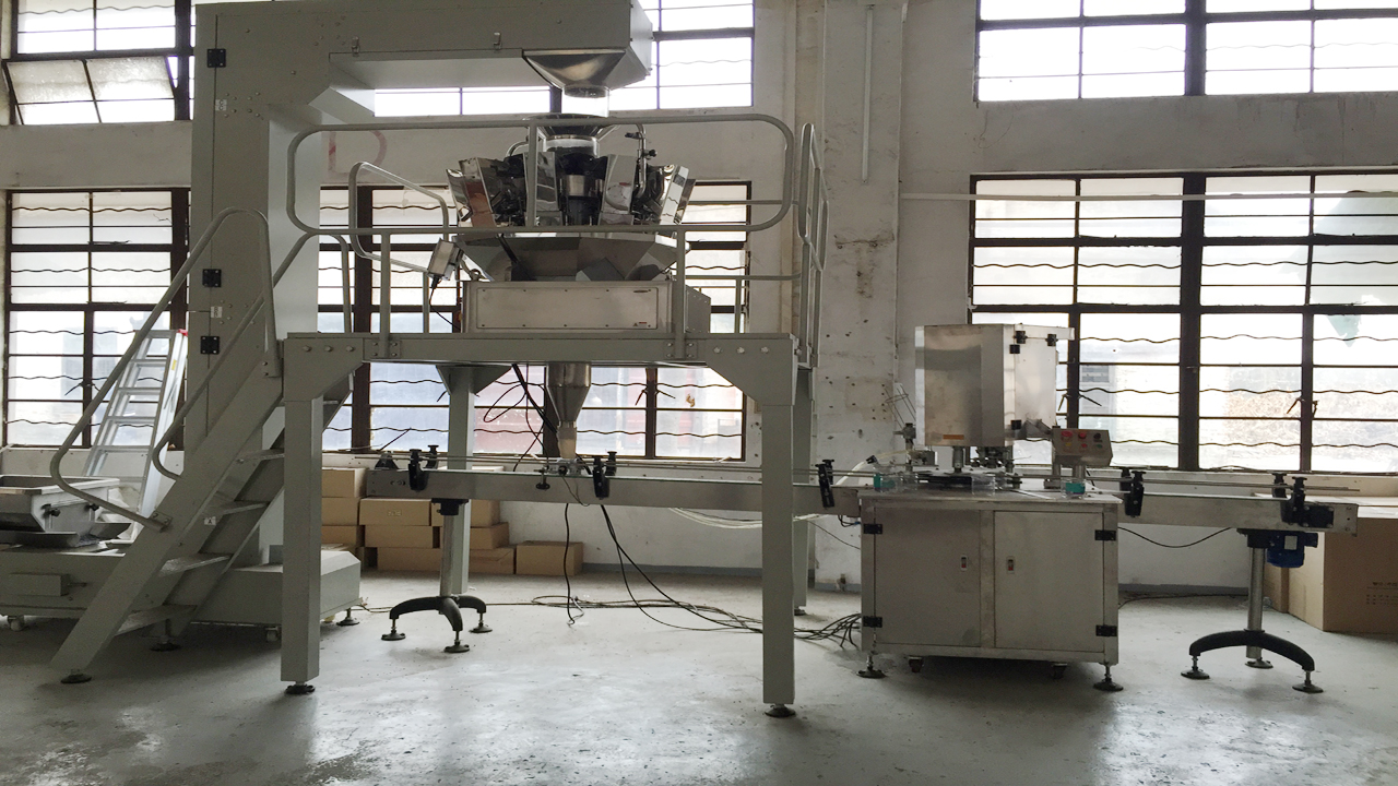 mašine za zatvaranje limenki.jpg