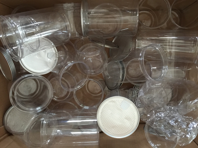 uzorci limenki sa customer.jpg