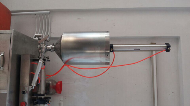 pneumatski dio za mašinu za punjenje.jpg