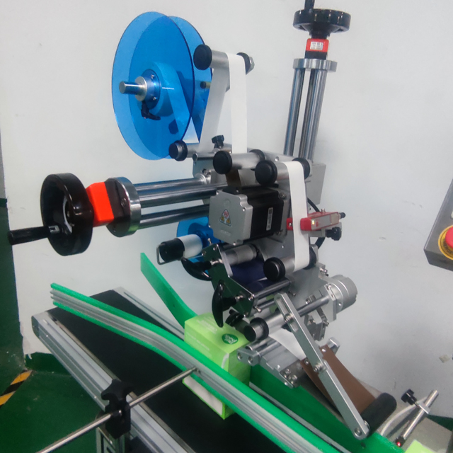 etiketiranje glava slike.jpg