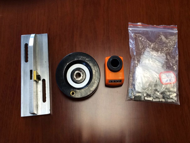 cutter mould for ultrasonic sealing machine MOLD&CUTTER za ultrazvučnu mašinu za zatvaranje cevi (1).jpg