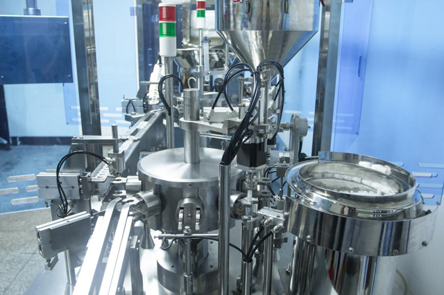 linija za punjenje špriceva (3).jpg