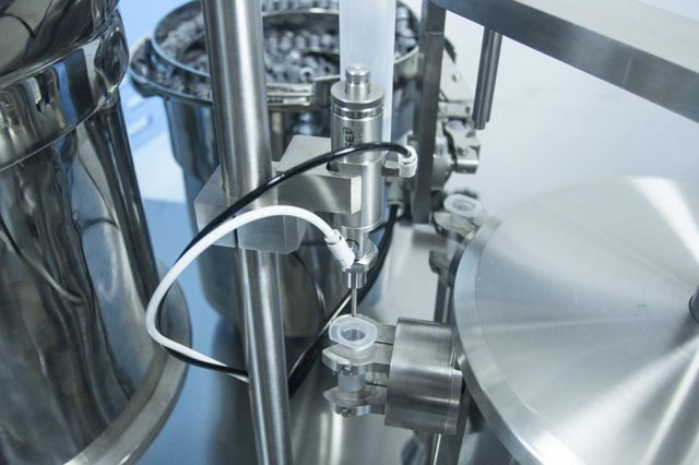 linija za punjenje špriceva (4).jpg