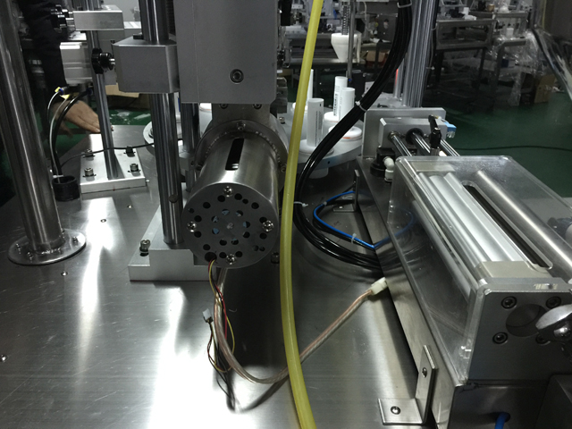 ultrasounic generator ultrazvučno zaptivanje epruveta paste.jpg