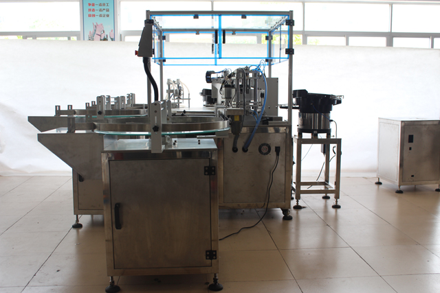 punjenje za zatvaranje eteričnog ulja machine.jpg