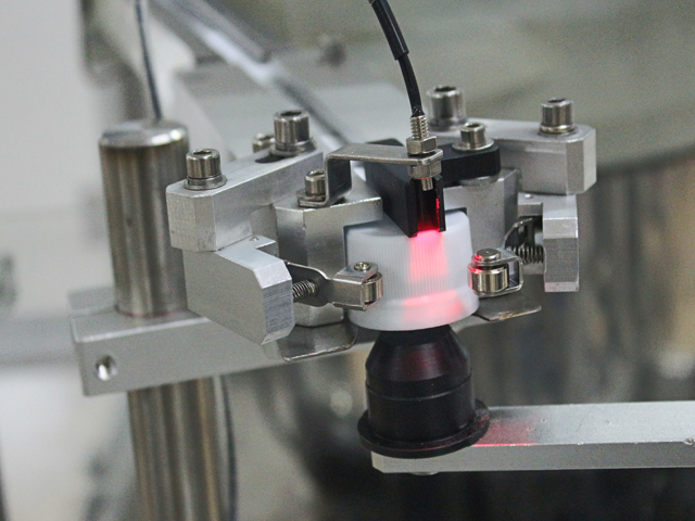 Zatvaranje mašina u detaljima.jpg