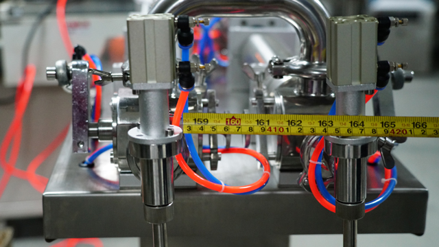 stainless steel connection part for whole filling machines mašina za punjenje sa SS čelikom.jpg