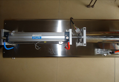 good quality liquid filling machines cilindar za mašinu za punjenje.jpg