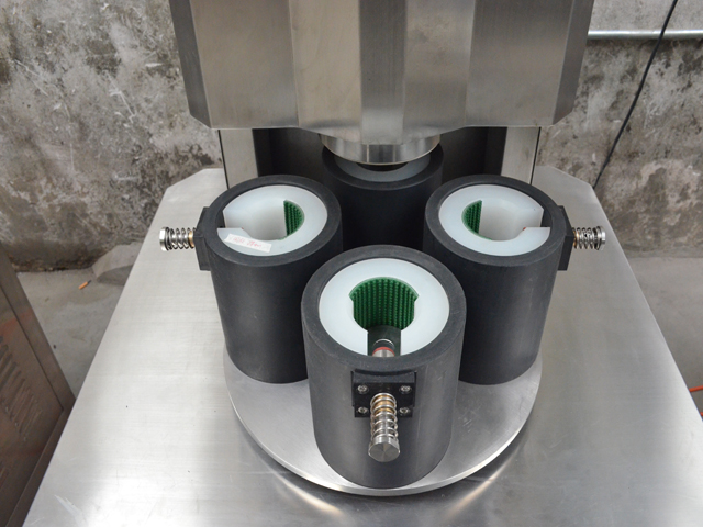 kalup za zatvaranje tegli.jpg