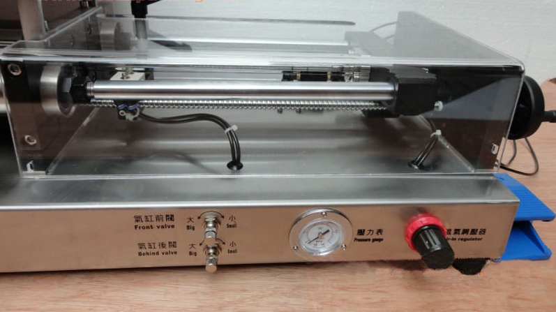 pneumatic part from cream filling machine bliski snimak za mašinu sa dvostranim rezervoarom jam.jpg