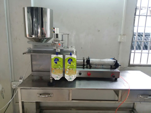 Mašina za punjenje kesa (4).jpg