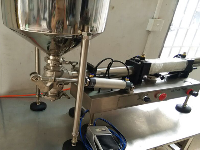 ilustracija mašine za punjenje.jpg