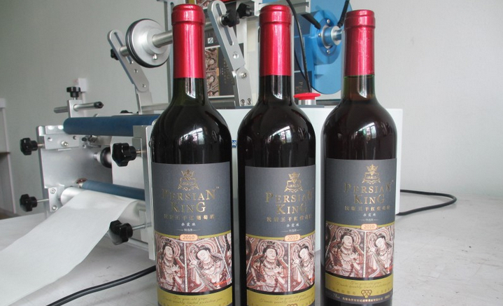 semi automatic labeling machine oprema za etiketiranje.jpg