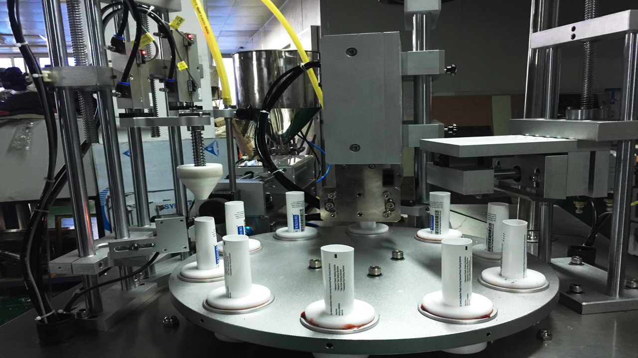 rotary filling sealing machine rotacijsko punjenje ultrazvučne cijevi sealing.jpg