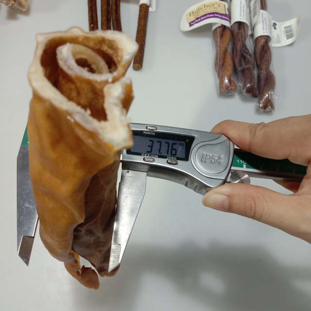 uzorci hrane za pse za etiketiranje.jpg