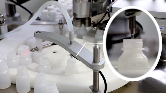 detalji stola labeller.jpg