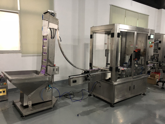 Mašina za zatvaranje kozmetičkih mašina.JPG